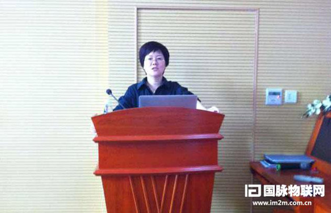 北京诺亚体育互联信息顾问有限公司总经理郑爱军受邀参加典礼仪式，并作"新媒体与网站发展新趋势"专题培训